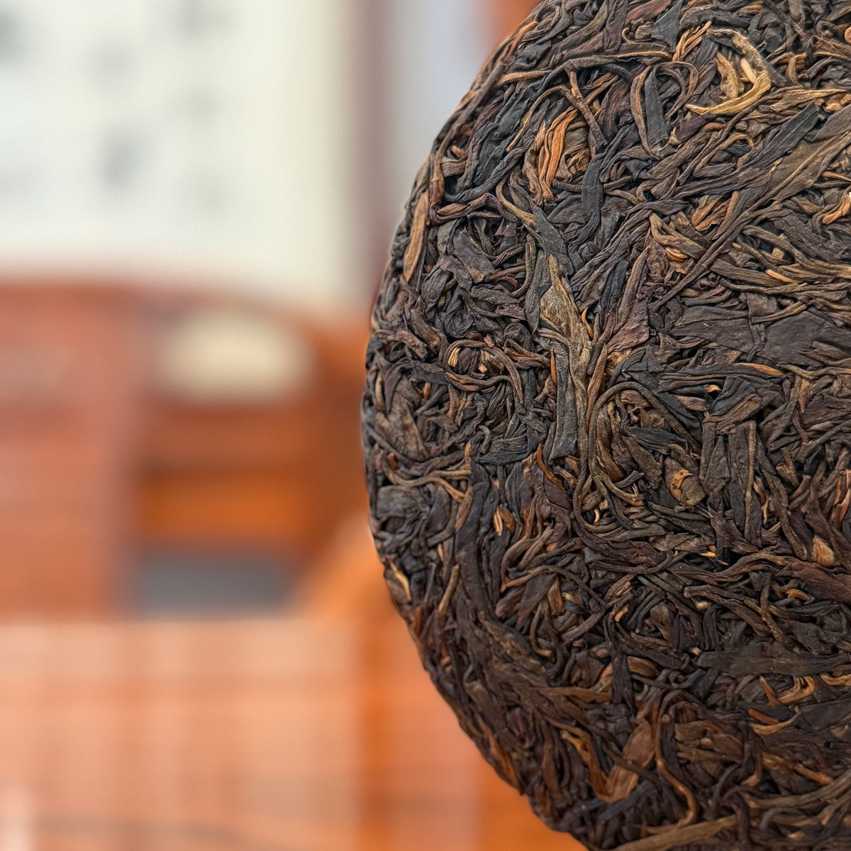 2013 Yiwu Ancient Tree Pure Material Pu'er Tea Cake displayed at Chinese Tea Group