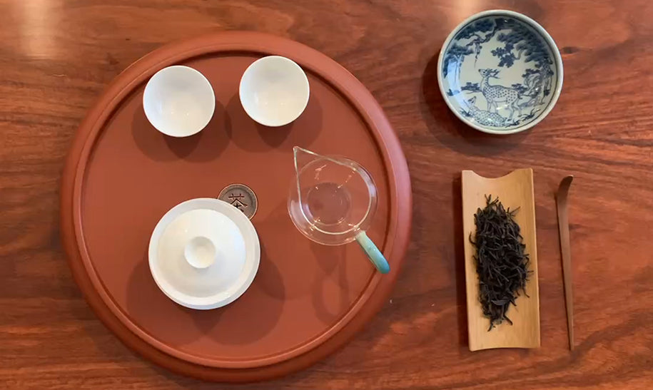 Traditional Chinese Tea Brewing with Gaiwan