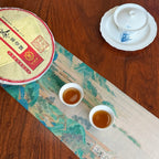 2012 Raw Pu-erh Tea Cake Liquor On Chinese Tea Group Tea Table
