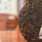 2014 Yunnan Old Tree Raw Pu'er Tea Cake - Close-up of Aged Dry Leaves