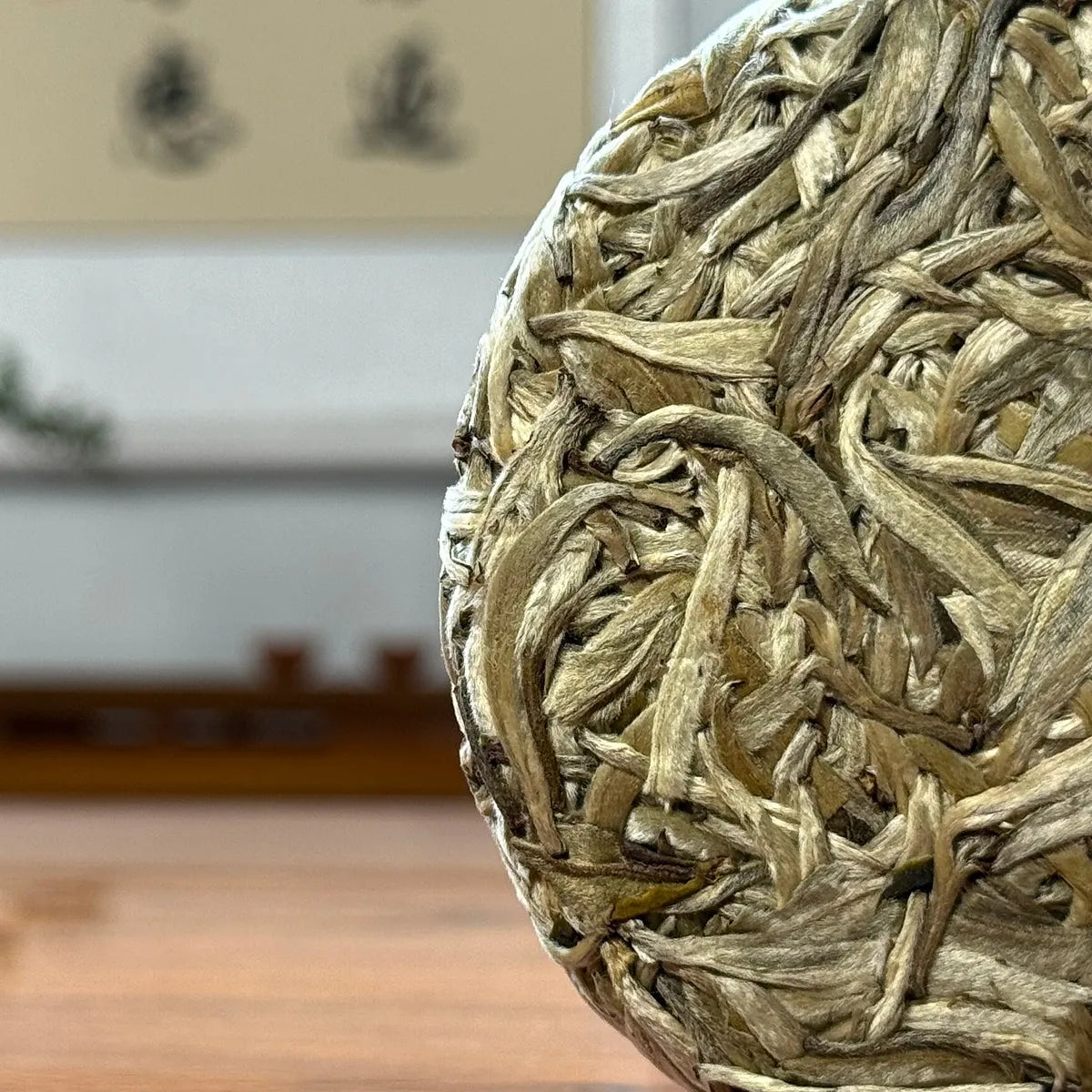 2026 Yunnan Yue Guang Bai White Tea Cake (Moonlight White) dry tea leaves and tender white tea buds detail