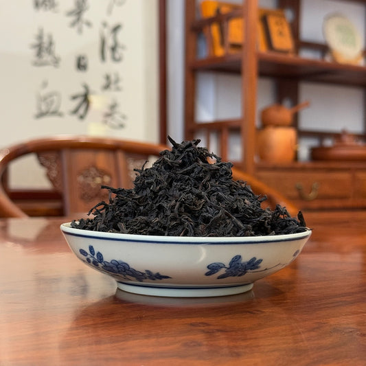 Fujian "Shui Xian" Wuyi Rock Oolong Tea 1
