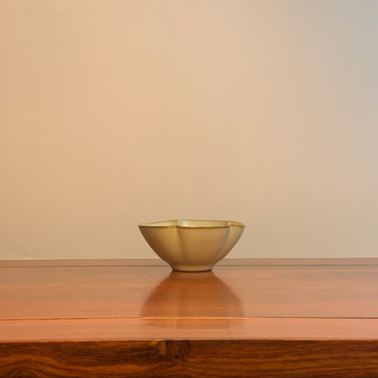 Petal-Shaped Porcelain Single GongFu Tea Cup 2