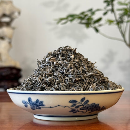 Spring Wild-Harvested Chinese Aged Green Tea- Tea Sample 1