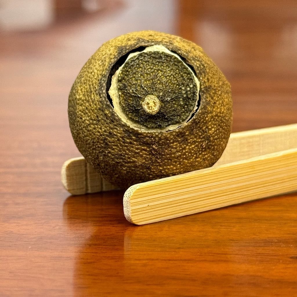 Aged Tangerine Pu-erh Tea – 2021 dry leaves close-up