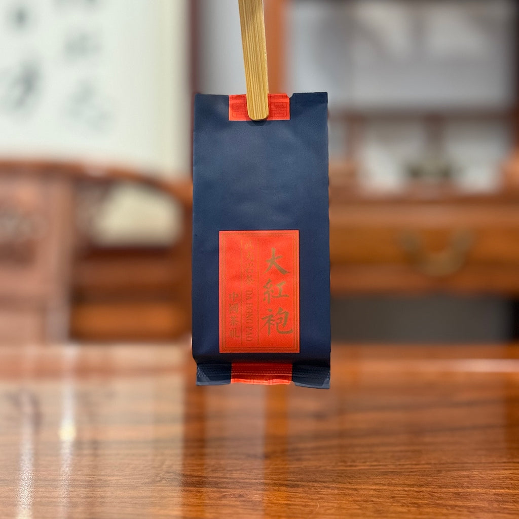 Outer packaging of Oolong Gongfu Tea Sachets Da Hong Pao, showcasing elegant tea bag design