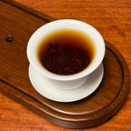 Jin Jun Mei Black Tea (Golden Eyebrow) brewing from Fujian origin showing tea infusion process