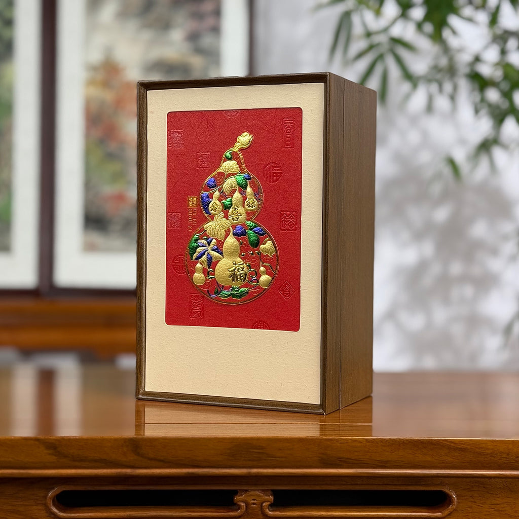 Side view of Oolong Tea Gift Set – Wuyi Rock Tea packaging for online purchase