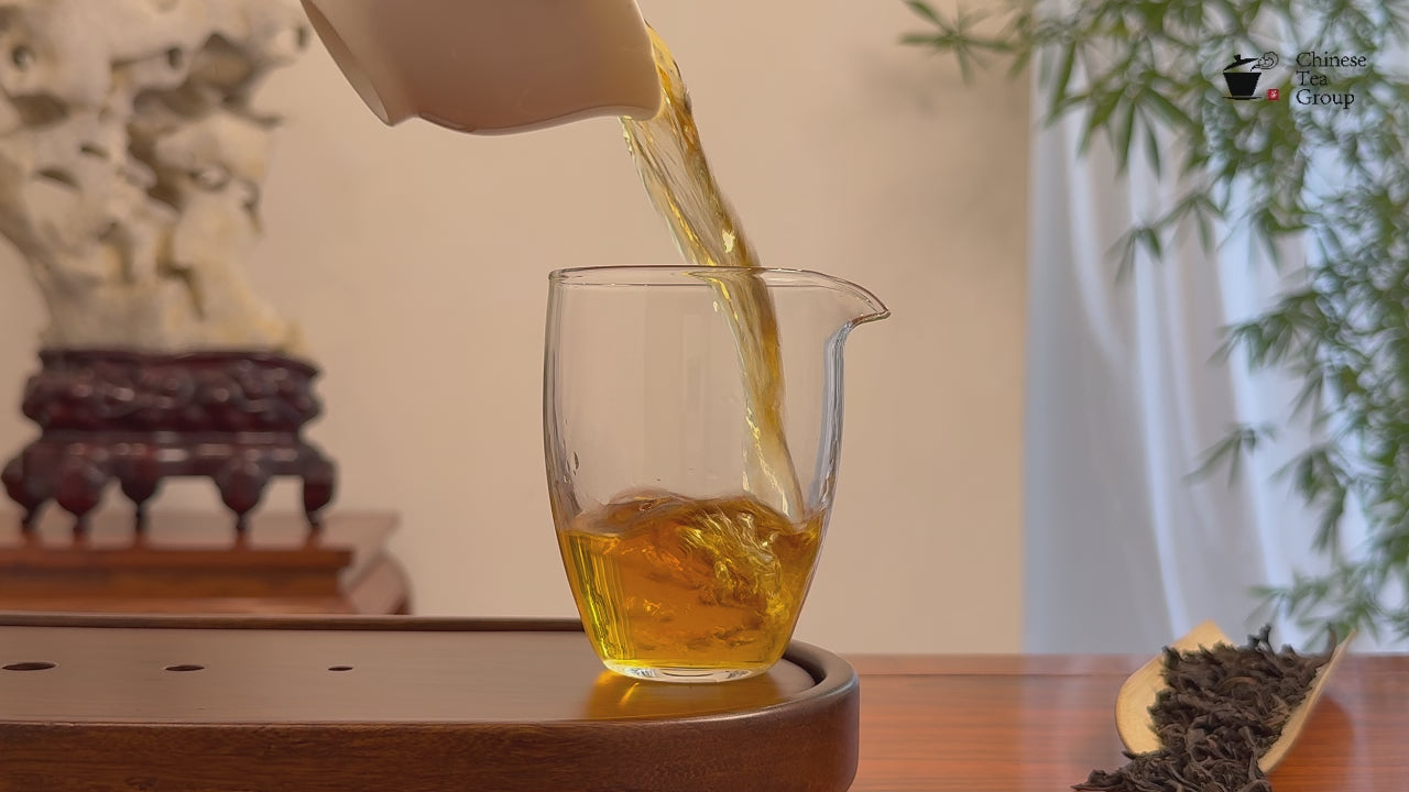 Rou Gui Oolong Tea (Cinnamon) Wuyi Rock Tea real tea video showing authentic liquor color