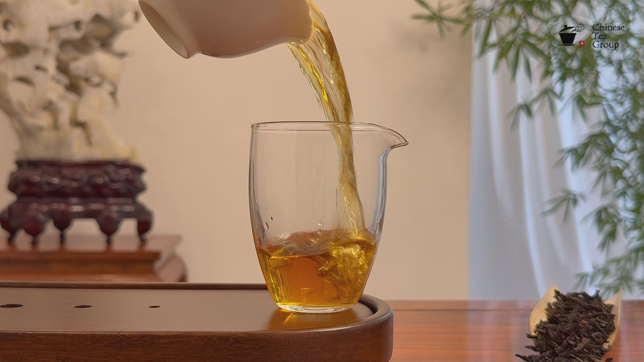 Shui Xian Oolong Tea (Shui Hsien / Narcissus) real tea video showing authentic liquor color