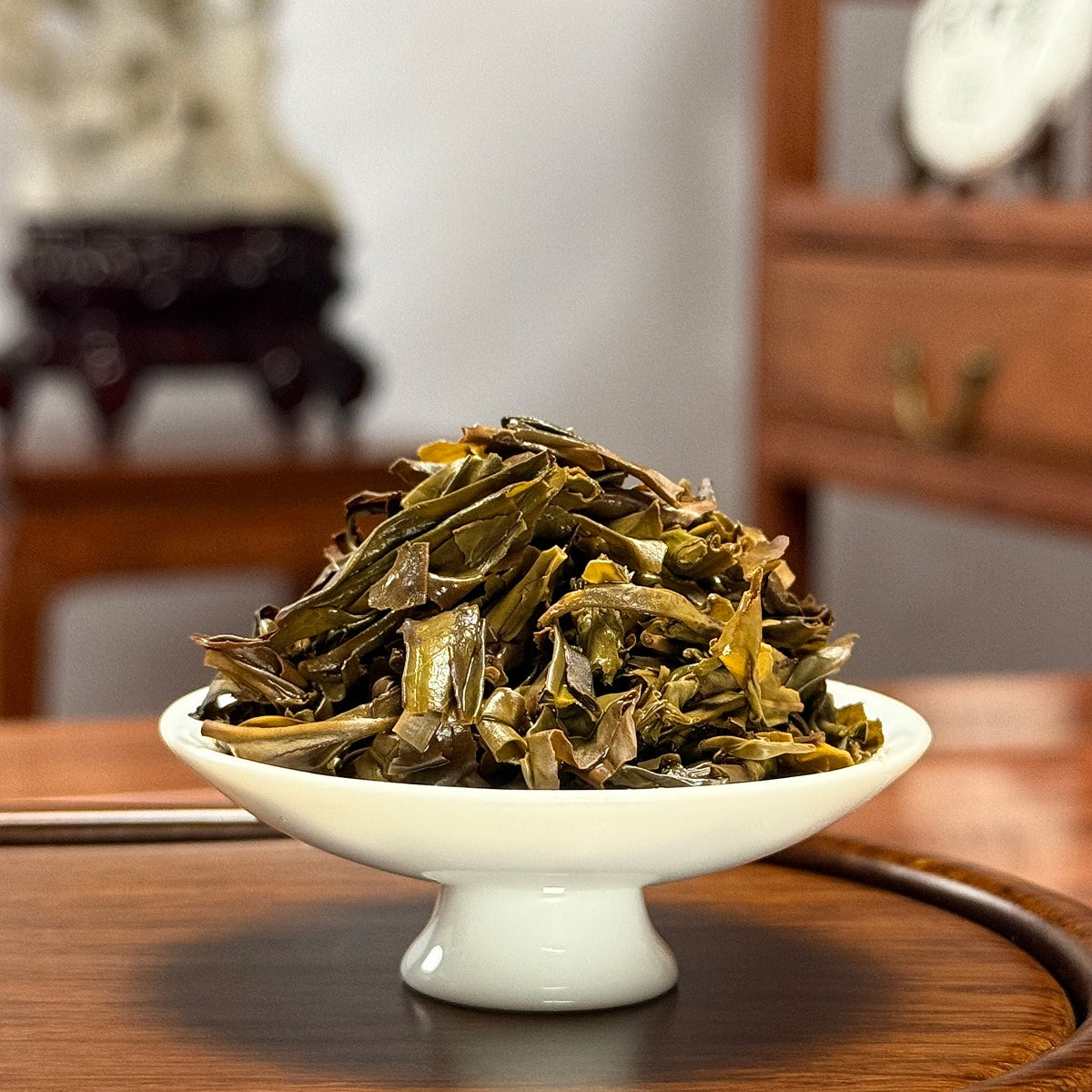 Loose Leaf Oolong Tea Ya Shi Xiang Dan Cong Tea (Duck Shit Aroma) brewed