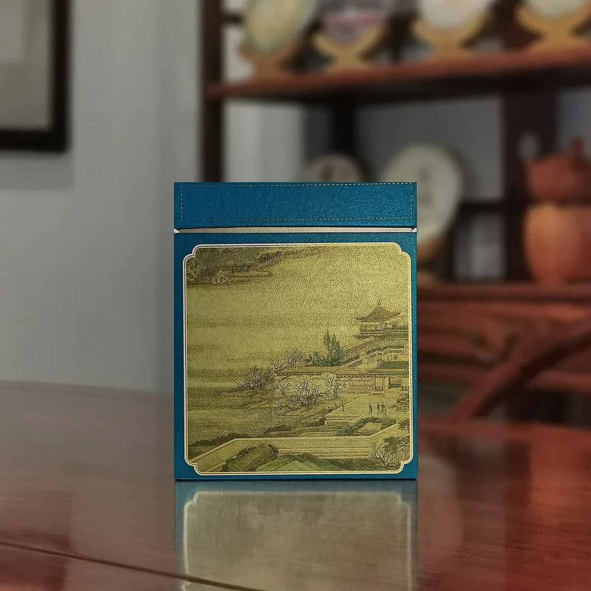 Yunnan Loose Leaf Raw Pu-erh Tea Gift Box – 2017 Aged with elegant pavilion artwork